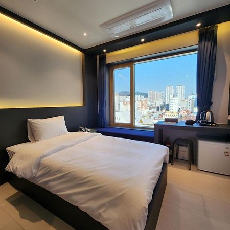 Gold Stone Hotel Busan Extérieur photo