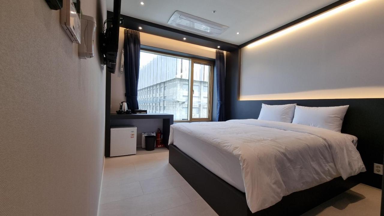 Gold Stone Hotel Busan Extérieur photo