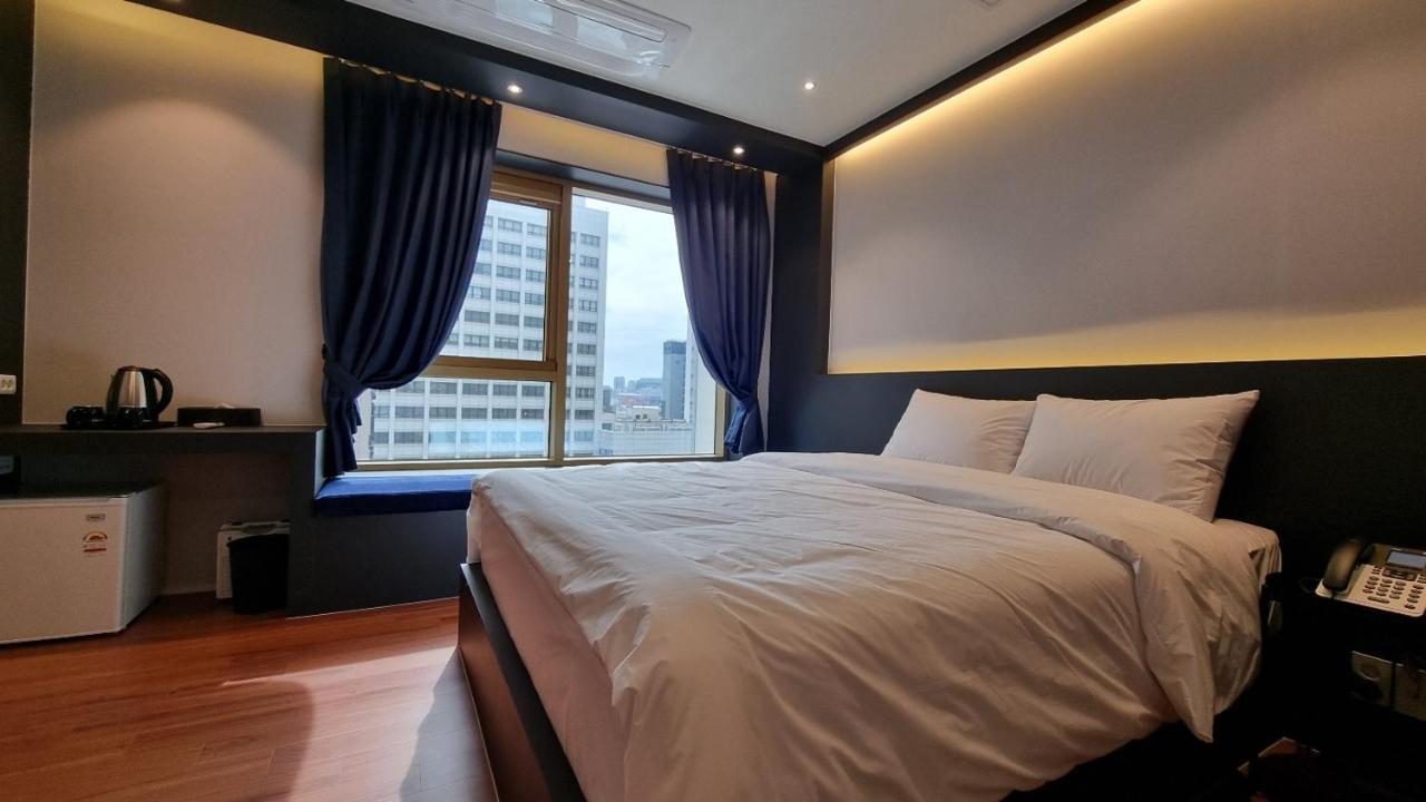 Gold Stone Hotel Busan Extérieur photo