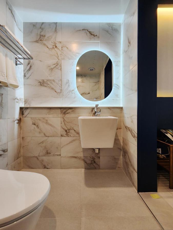 Gold Stone Hotel Busan Extérieur photo